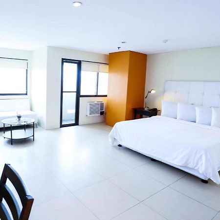 The Victor Hotel Makati City Luaran gambar