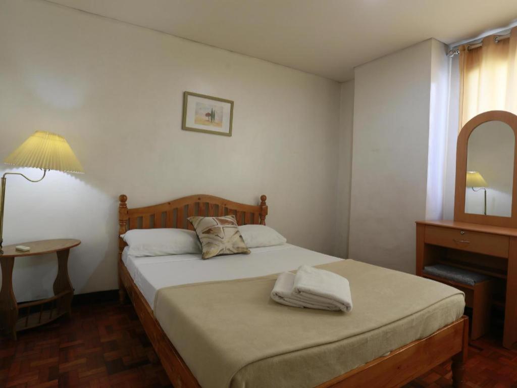 The Victor Hotel Makati City Luaran gambar