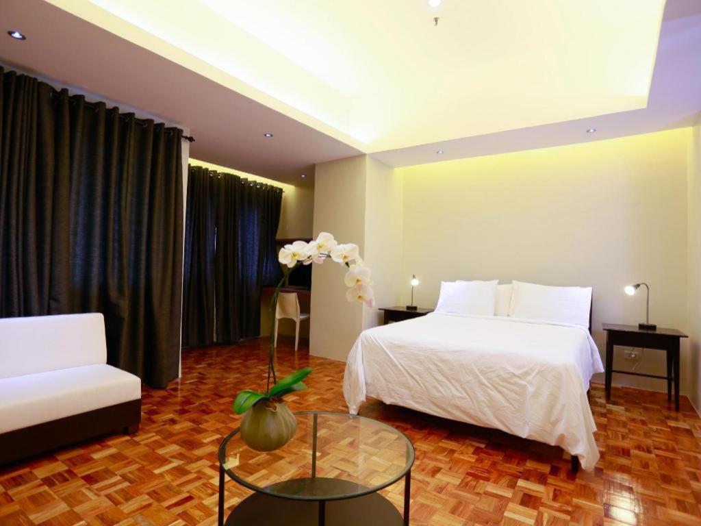 The Victor Hotel Makati City Luaran gambar